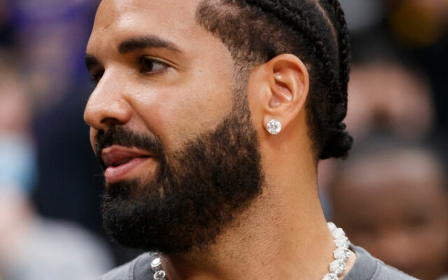 Drake Salutes Fake Drake Being Kicked Outta Houston Club