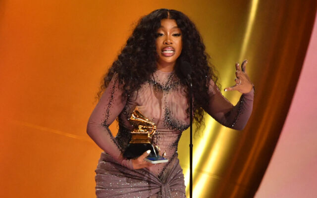 SZA Calls Out Leaker