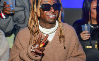 Drake and Lil Wayne Spotted Rapping Lyrics From Teleprompter On ‘Blur’ Tour